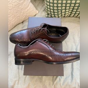 Men's Brown Leather Dress Shoes, size 10.5